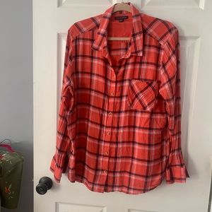 American Eagle Size XL Lightweight Shirt